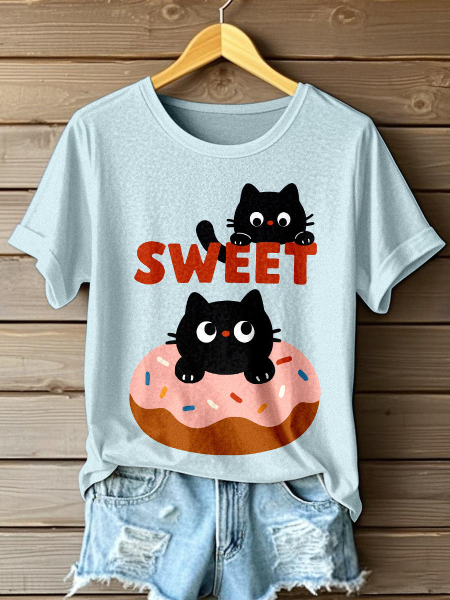 Women's Cat and Doughnut Art Print T-Shirt