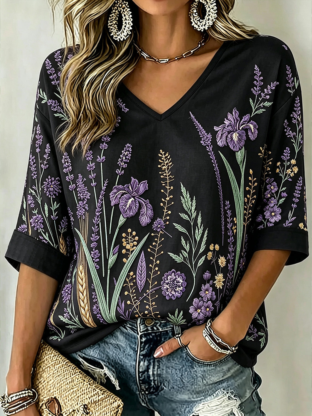 Women's Purple Plant Pattern Printed Mid-length Sleeves V-Neck T-Shirt