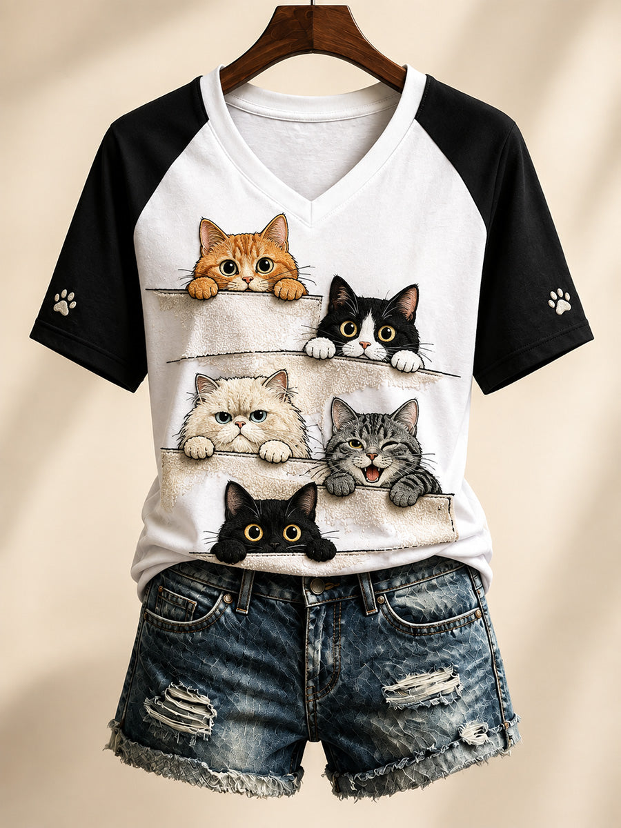Casual T-Shirt With Vintage-Style Animal Art Print