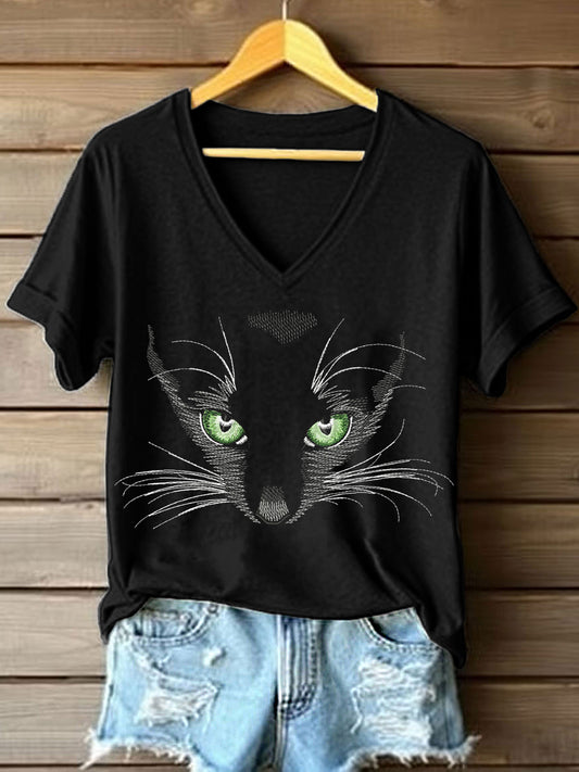 Women's Cat Face Embroidered V-neck T-shirt