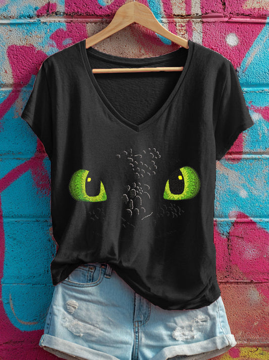 Women's Dragon's Eyes in the Night V-neck T-shirts
