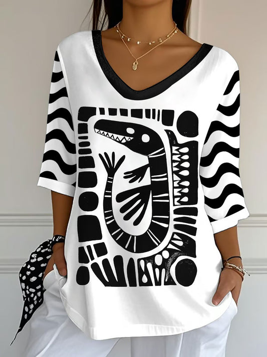 Women's Mexican Folk Art Snake V-Neck T-Shirts