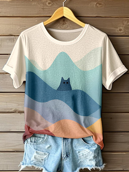 Women's Cute Cat Landscape Art Print T-Shirt