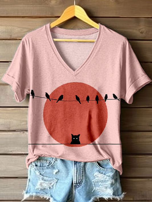 Women's Cute Cat Art Print V-Neck T-Shirt