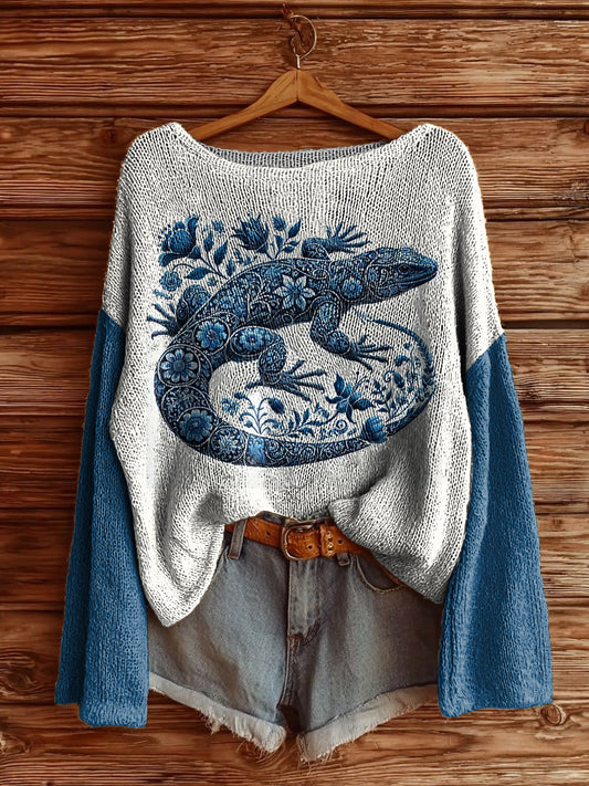 Women's Delft Blue Lizard Printed Drop Shoulder Long Sleeve Antarctic Fleece Sweater