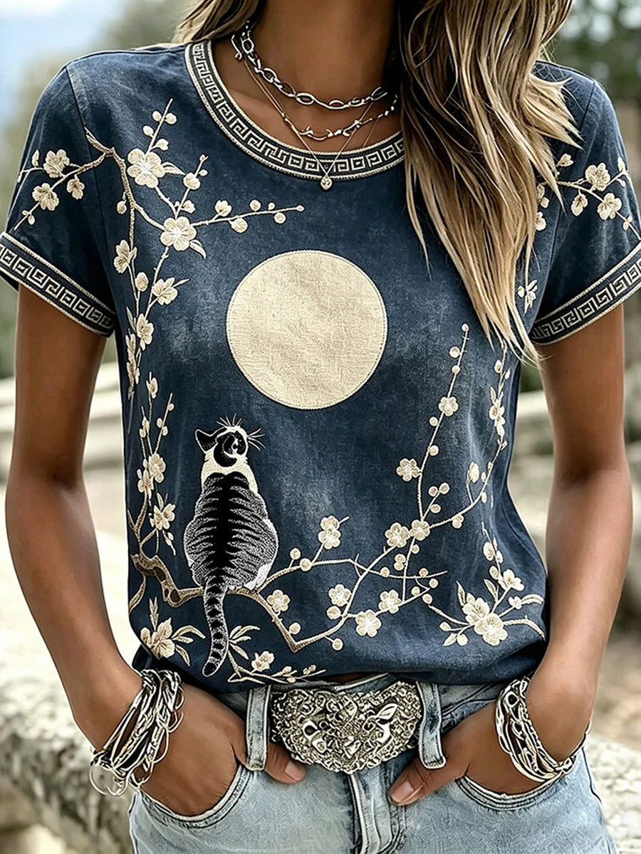 Women's Casual T-Shirt with Cat and Animal Embroidery & Print