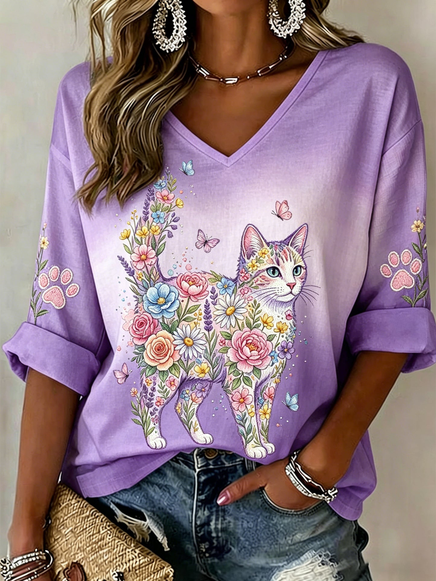 Women's Casual V-Neck Top With Animal Art Print
