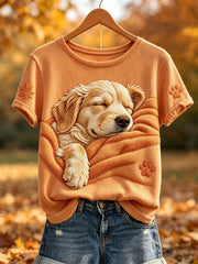 Women's Fall Cozy Sleeping Golden Retriever Dog in Blanket Paw & Maple Leaf Print short-sleeved T-shirt