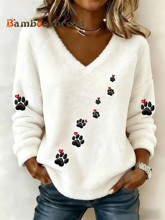 Women’s Cute Cat Heart And Paws Flannel V-Neck Top White / S